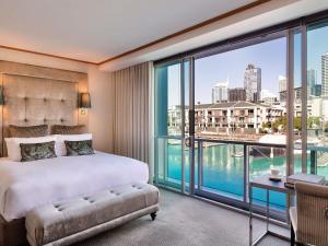 Bazén v ubytování Sofitel Auckland Viaduct Harbour nebo v jeho okolí