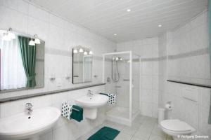 Koupelna v ubytování Hotel Hochheide