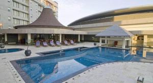 Bazén v ubytování Labersa Grand Hotel &Convention Center nebo v jeho okolí