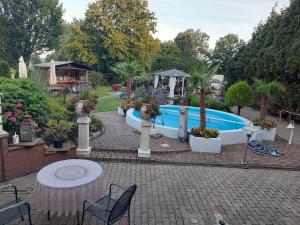 Bazén v ubytování Gast Wohnung im Grünen Casa Weige nebo v jeho okolí