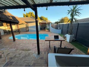 Πισίνα στο ή κοντά στο Joy House