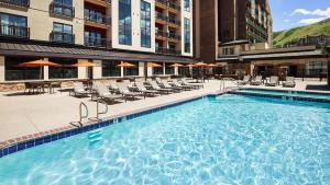Bazén v ubytování Sheraton Steamboat Resort Villas - STUDIO nebo v jeho okolí