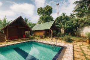 Bazén v ubytování Maika safari lodge nebo v jeho okolí