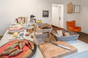 Φαγητό σε αυτός ο ξενώνας ή κάπου εκεί κοντά