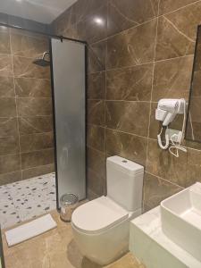 Ένα μπάνιο στο 米亚商务酒店MY Business Hotel +16 φωτογραφίες