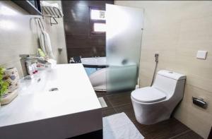 Koupelna v ubytování Hotel Exclusive