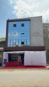 Το κτήριο όπου στεγάζεται  το ξενοδοχείο διαμερισμάτων