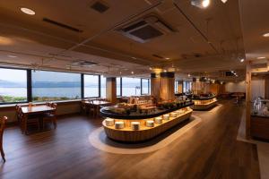 Příslušenství pro přípravu čaje a kávy v ubytování Rako Hananoi Hotel