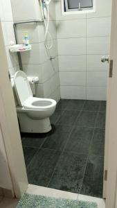 Ένα μπάνιο στο Canopy Hill Kajang 2