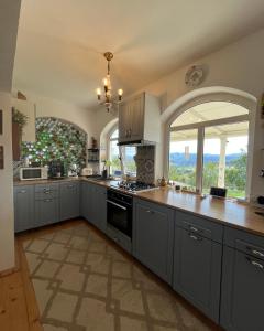 Kuchyň nebo kuchyňský kout v ubytování Mystic Twistic