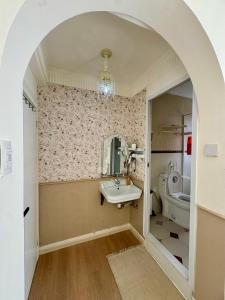 Koupelna v ubytování Ran sister Hostel