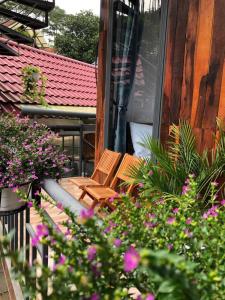 Κήπος έξω από το Lavender Homestay Măng Đen