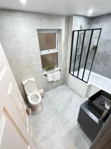 Koupelna v ubytování Seaside Retreat