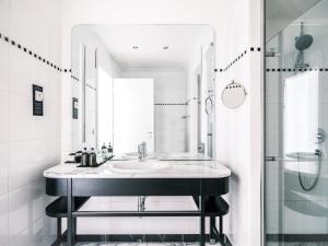 Koupelna v ubytování Falkensteiner Spa Resort Marianske Lazne