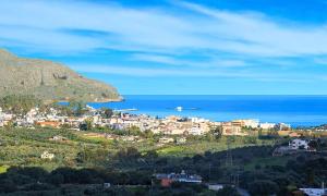 Příroda nedaleko prázdninového domu + 25 fotografií