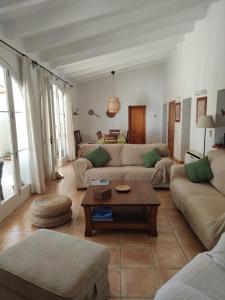 Χώρος καθιστικού στο Gemütliches Ferienhaus In Alaior Mit Privatem Pool