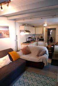 Kuchyň nebo kuchyňský kout v ubytování Beach Quarter