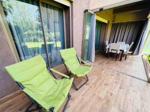 Balkón nebo terasa v ubytování Luxury Prestigia Golf City jade