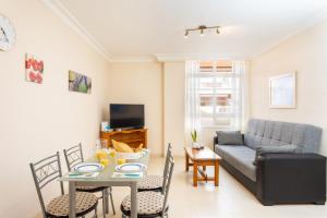 Posezení v ubytování TenoHomes Casa Ela, Charming Stay Garachico + 20 fotografií