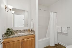 Ένα μπάνιο στο The Mason 1052 +51 φωτογραφίες