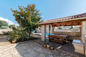 Αίθριο ή υπαίθριος χώρος στο Villa Ulika by Istrabook