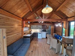 Kuchyň nebo kuchyňský kout v ubytování Het boothuis + 28 fotografií