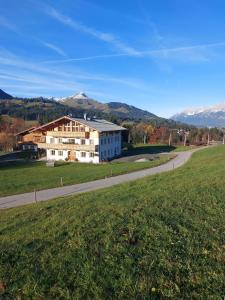 Naturlandskabet i nærheden af feriegården