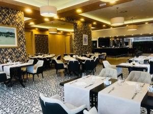 Εστιατόριο ή άλλο μέρος για φαγητό στο Hotel Monogram Park