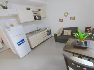 Køkken eller tekøkken på Departamento con Pileta en Pleno Centro