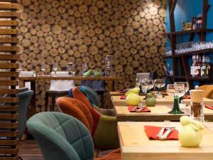 Posezení v ubytování ibis Styles Chaumont Centre Gare