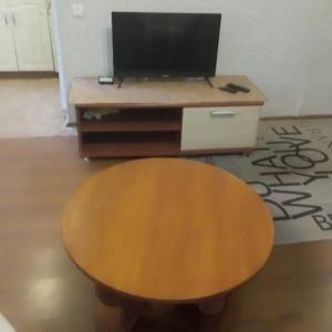 Μια τηλεόραση ή/και κέντρο ψυχαγωγίας στο Мономаха 27 Центр