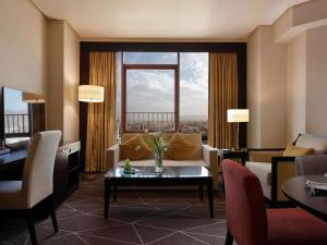 Posezení v ubytování Zamzam Pullman Madina