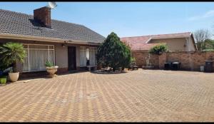 Το κτήριο όπου στεγάζεται  ο ξενώνας