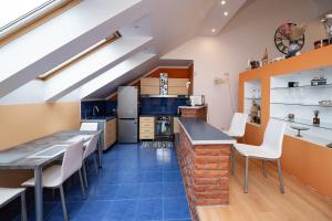 Kuchyň nebo kuchyňský kout v ubytování Spacious & Private Stay in Garliava
