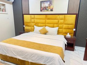 Voodi või voodid majutusasutuse اديم للشقق المخدومة toas