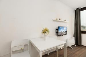 Μια τηλεόραση ή/και κέντρο ψυχαγωγίας στο Marina Wendtorf Seeräuber