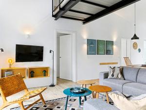 Μια τηλεόραση ή/και κέντρο ψυχαγωγίας στο Holiday Home Paradiso by Interhome +38 φωτογραφίες