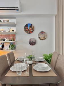 Posezení v ubytování 40 sqm Studio at Aeon Towers