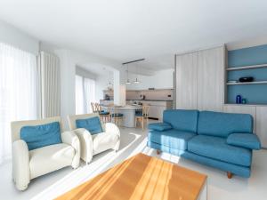 Η κουζίνα ή μικρή κουζίνα στο Apartment Marie Antoinette by Interhome