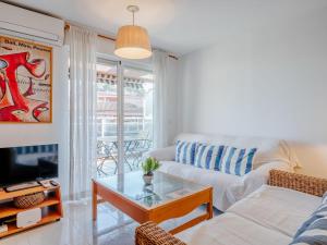 Posezení v ubytování Apartment Dianium-3 by Interhome