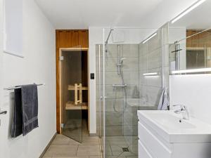 Ένα μπάνιο στο Holiday Home Küstenzauber by Interhome