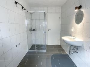 Koupelna v ubytování 78-3 - Apartment in Weener for 3 guests