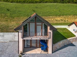 Budova, kde se prázdninový dům nachází