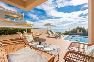 Πισίνα στο ή κοντά στο Villa Damian