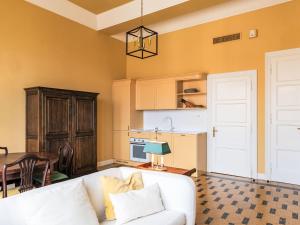 Η κουζίνα ή μικρή κουζίνα στο Apartment Villa Pinarello by Interhome +26 φωτογραφίες