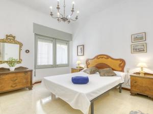 Ένα ή περισσότερα κρεβάτια σε δωμάτιο στο Apartment Primfilat by Interhome