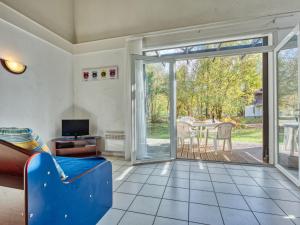 Et tv og/eller underholdning på Holiday Home Marina de Talaris by Interhome