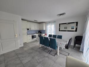 Kuchyň nebo kuchyňský kout v ubytování Villa Bodenseeblick