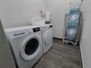 Fotografie z fotogalerie ubytování Modern 1BD Maisonette at The Podium - Yacht Marina Area, Close to Valletta v destinaci Msida