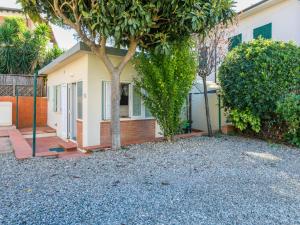 Zahrada ubytování Apartment La Casetta by Interhome